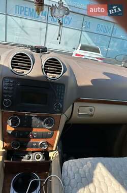 Внедорожник / Кроссовер Mercedes-Benz GL-Class 2010 в 