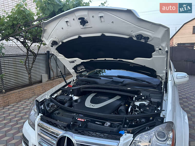 Позашляховик / Кросовер Mercedes-Benz GL-Class 2010 в Павлограді фото 25 Позашляховик / Кросовер Mercedes-Benz GL-Class 2010 в Павлограді