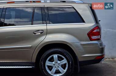 Внедорожник / Кроссовер Mercedes-Benz GL-Class 2010 в 