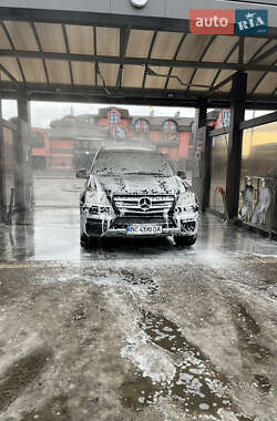 Внедорожник / Кроссовер Mercedes-Benz GL-Class 2012 в 