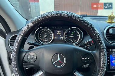 Внедорожник / Кроссовер Mercedes-Benz GL-Class 2010 в 