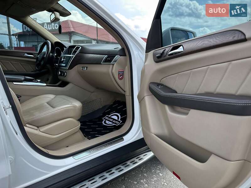 Позашляховик / Кросовер Mercedes-Benz GL-Class 2015 в Києві
