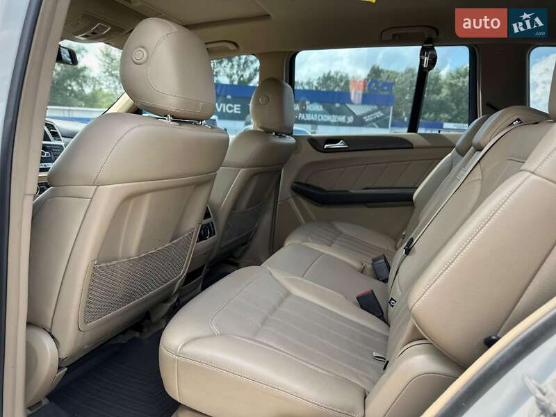 Позашляховик / Кросовер Mercedes-Benz GL-Class 2015 в Києві
