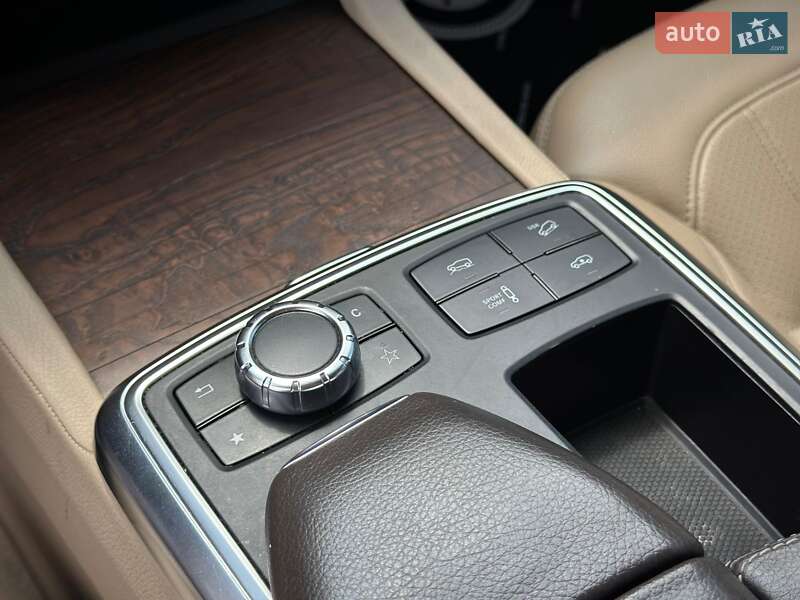 Позашляховик / Кросовер Mercedes-Benz GL-Class 2015 в Києві