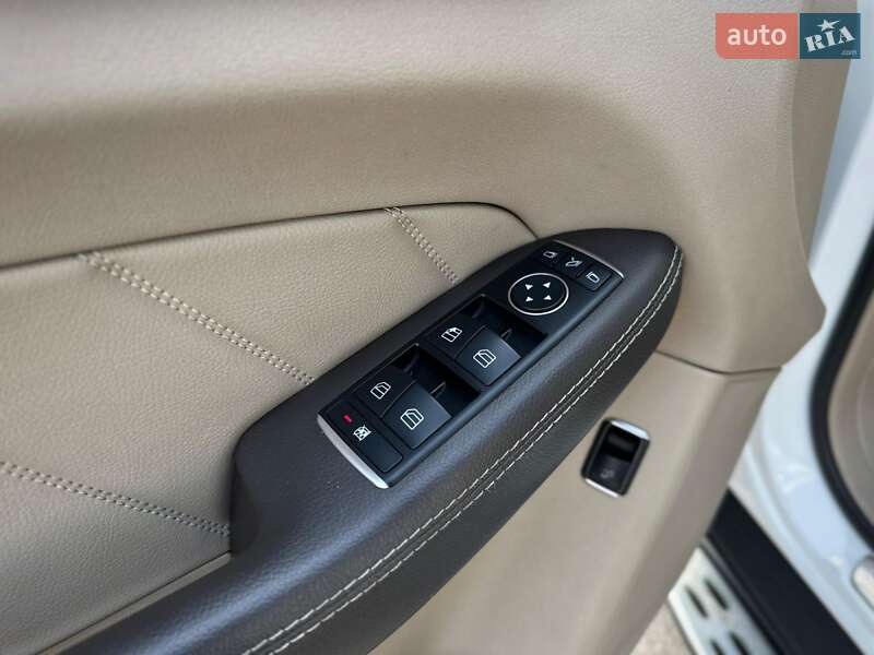 Позашляховик / Кросовер Mercedes-Benz GL-Class 2015 в Києві