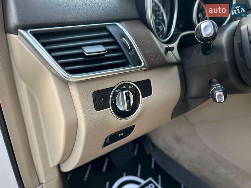 Позашляховик / Кросовер Mercedes-Benz GL-Class 2015 в Києві