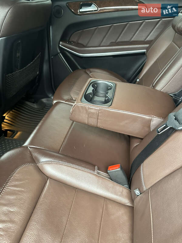 Позашляховик / Кросовер Mercedes-Benz GL-Class 2015 в Ужгороді