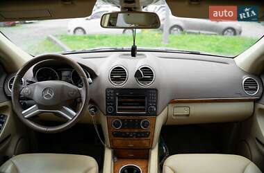Позашляховик / Кросовер Mercedes-Benz GL-Class 2009 в 