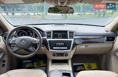 Позашляховик / Кросовер Mercedes-Benz GL-Class 2014 в 
