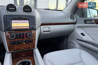 Внедорожник / Кроссовер Mercedes-Benz GL-Class 2012 в 