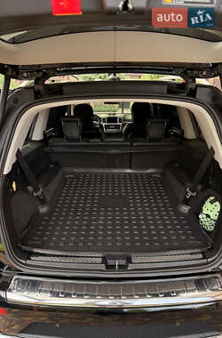 Внедорожник / Кроссовер Mercedes-Benz GL-Class 2012 в 