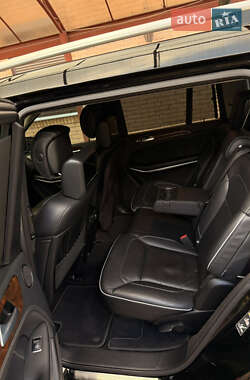 Внедорожник / Кроссовер Mercedes-Benz GL-Class 2012 в 