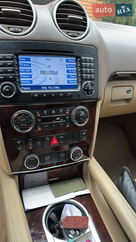 Внедорожник / Кроссовер Mercedes-Benz GL-Class 2008 в Киеве