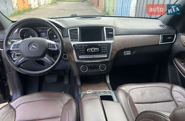 Позашляховик / Кросовер Mercedes-Benz GL-Class 2013 в 