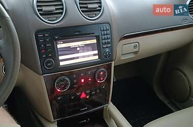 Внедорожник / Кроссовер Mercedes-Benz GL-Class 2011 в 