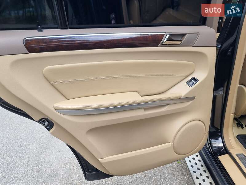 Внедорожник / Кроссовер Mercedes-Benz GL-Class 2008 в Киеве