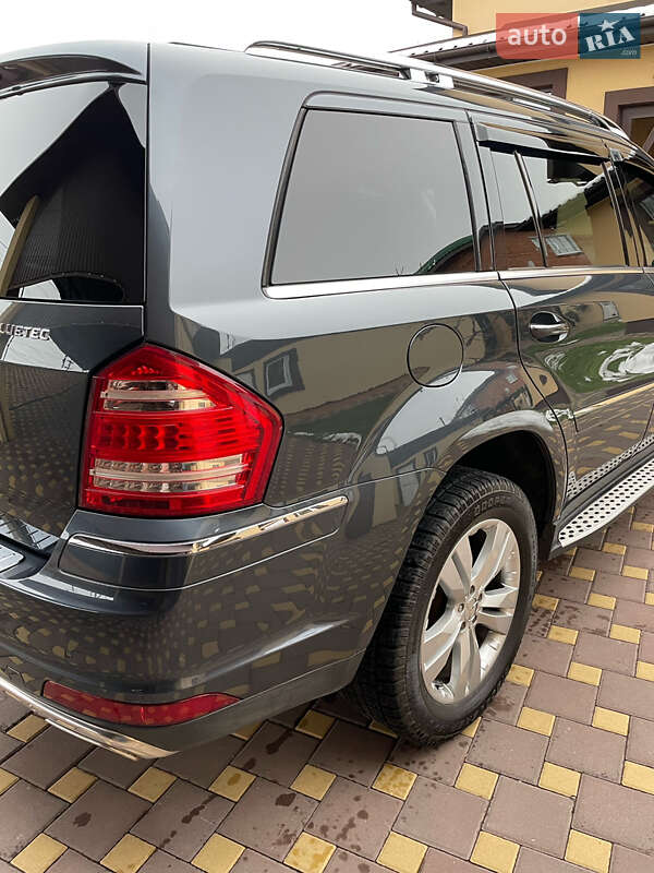 Внедорожник / Кроссовер Mercedes-Benz GL-Class 2010 в Киеве