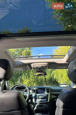 Позашляховик / Кросовер Mercedes-Benz GL-Class 2014 в 