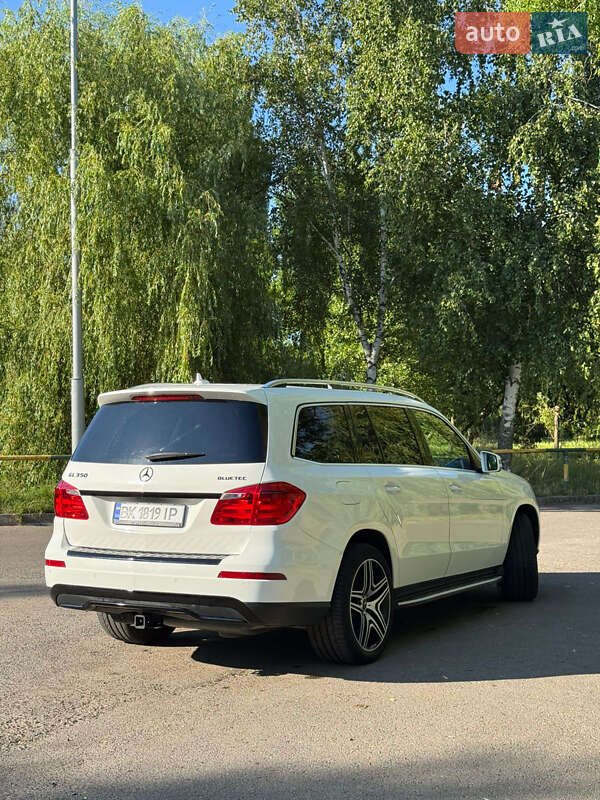 Позашляховик / Кросовер Mercedes-Benz GL-Class 2014 в Рівному