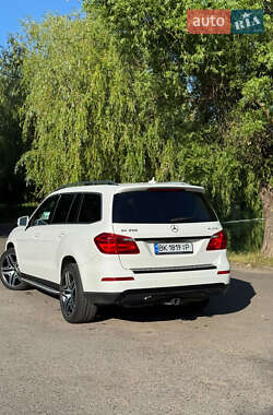 Позашляховик / Кросовер Mercedes-Benz GL-Class 2014 в 