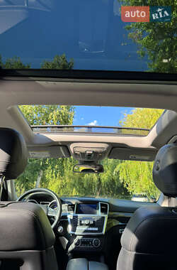 Позашляховик / Кросовер Mercedes-Benz GL-Class 2014 в 