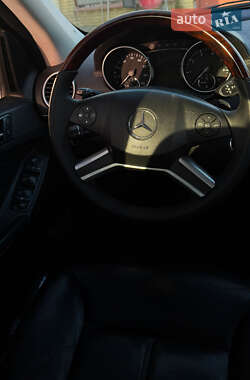 Позашляховик / Кросовер Mercedes-Benz GL-Class 2009 в 