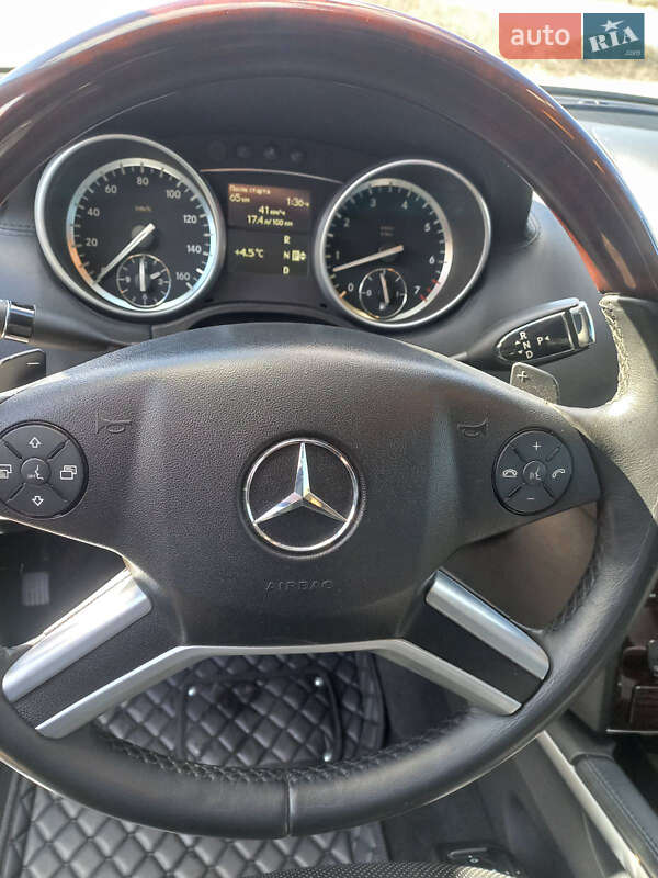 Позашляховик / Кросовер Mercedes-Benz GL-Class 2010 в Димері