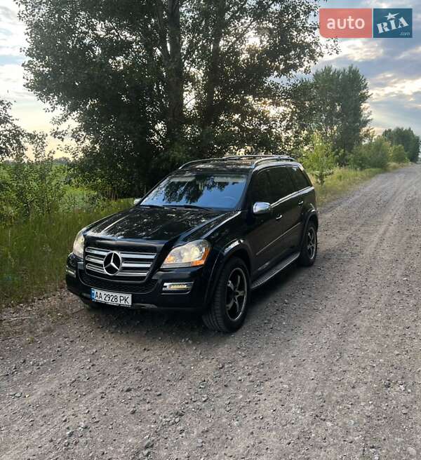 Внедорожник / Кроссовер Mercedes-Benz GL-Class 2010 в 