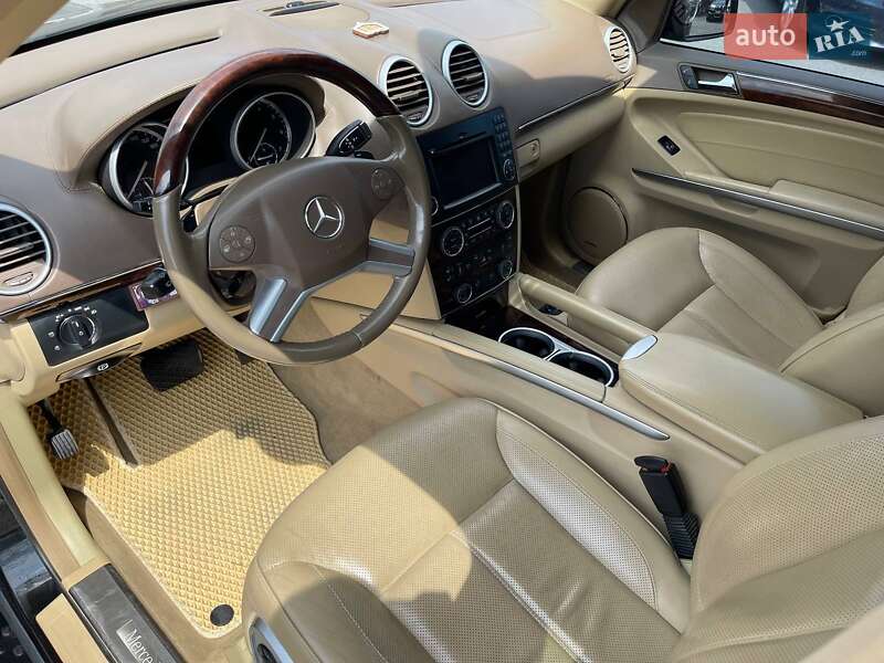 Позашляховик / Кросовер Mercedes-Benz GL-Class 2010 в Києві