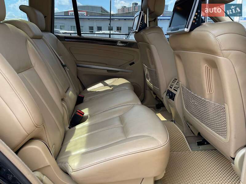 Позашляховик / Кросовер Mercedes-Benz GL-Class 2010 в Києві