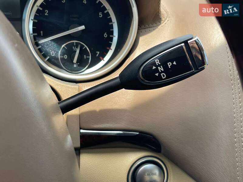 Позашляховик / Кросовер Mercedes-Benz GL-Class 2010 в Києві