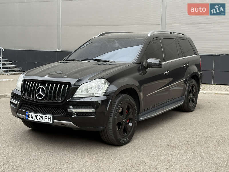 Mercedes-Benz GL-Class 2011
