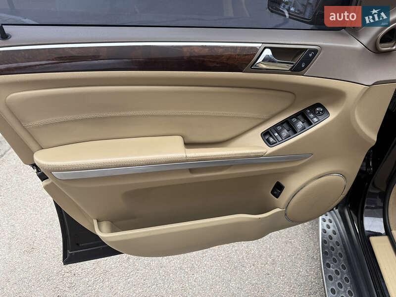 Внедорожник / Кроссовер Mercedes-Benz GL-Class 2011 в Киеве