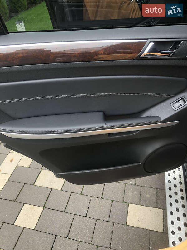 Позашляховик / Кросовер Mercedes-Benz GL-Class 2011 в Рівному