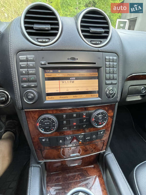 Внедорожник / Кроссовер Mercedes-Benz GL-Class 2011 в Бобрке