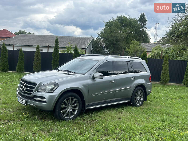Mercedes-Benz GL-Class 2012