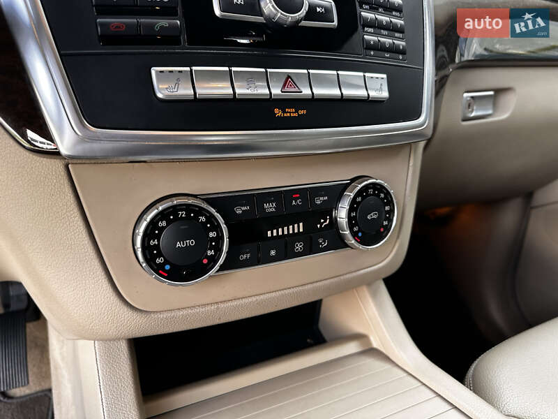 Позашляховик / Кросовер Mercedes-Benz GL-Class 2014 в Луцьку
