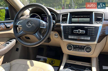 Позашляховик / Кросовер Mercedes-Benz GL-Class 2014 в 