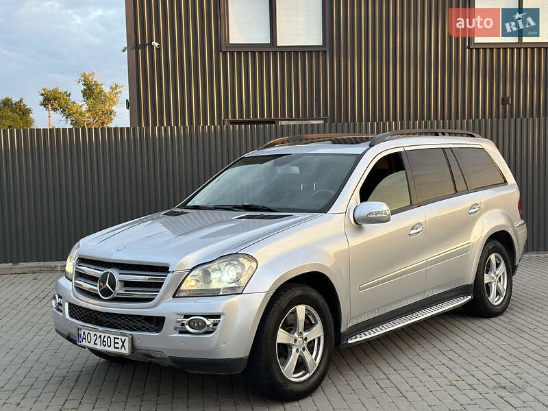 Внедорожник / Кроссовер Mercedes-Benz GL-Class 2006 в Ужгороде фото 3 Внедорожник / Кроссовер Mercedes-Benz GL-Class 2006 в Ужгороде