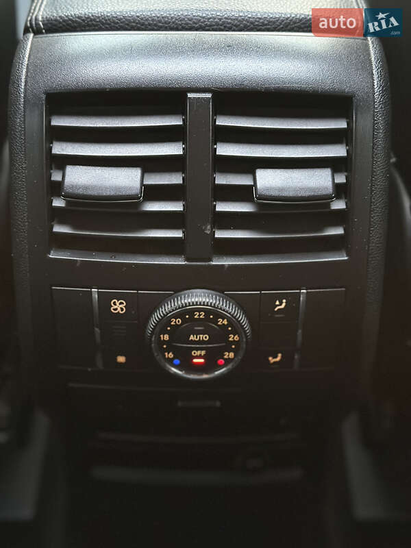 Внедорожник / Кроссовер Mercedes-Benz GL-Class 2006 в Ужгороде фото 20 Внедорожник / Кроссовер Mercedes-Benz GL-Class 2006 в Ужгороде