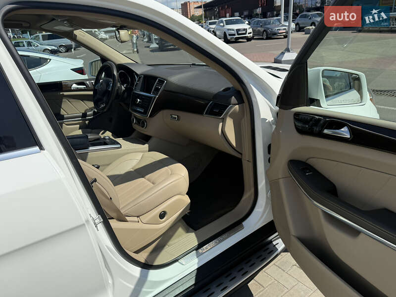 Внедорожник / Кроссовер Mercedes-Benz GL-Class 2014 в Луцке фото 9 Внедорожник / Кроссовер Mercedes-Benz GL-Class 2014 в Луцке