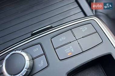 Внедорожник / Кроссовер Mercedes-Benz GL-Class 2012 в 