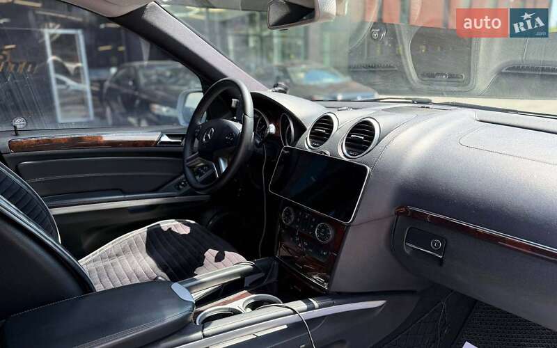 Позашляховик / Кросовер Mercedes-Benz GL-Class 2010 в Чернівцях