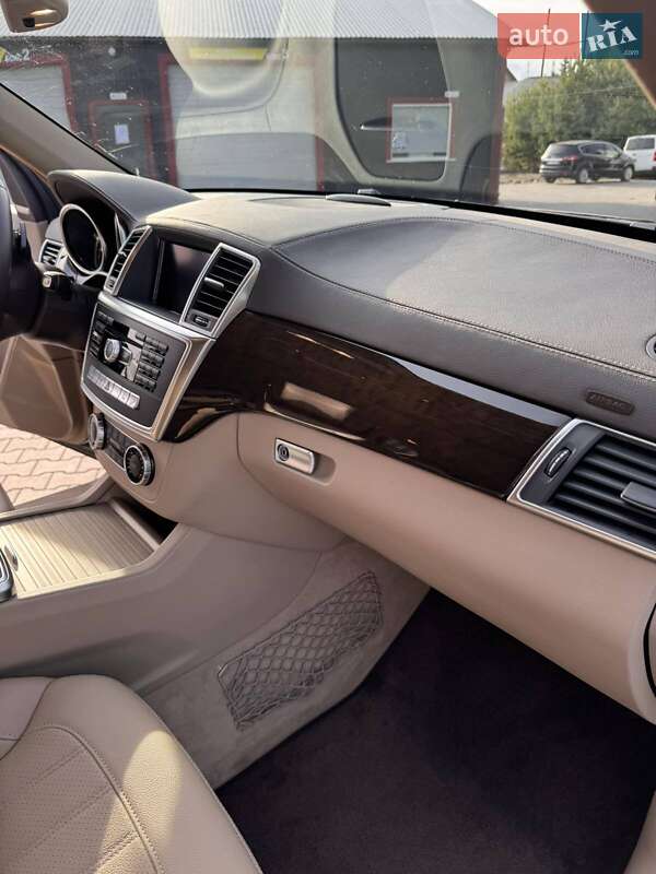 Позашляховик / Кросовер Mercedes-Benz GL-Class 2015 в Луцьку