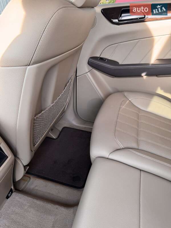 Позашляховик / Кросовер Mercedes-Benz GL-Class 2015 в Луцьку