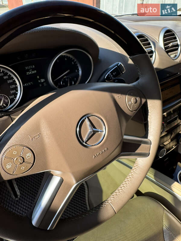 Внедорожник / Кроссовер Mercedes-Benz GL-Class 2011 в Каменец-Подольском