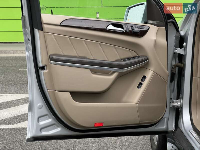 Позашляховик / Кросовер Mercedes-Benz GL-Class 2014 в Києві