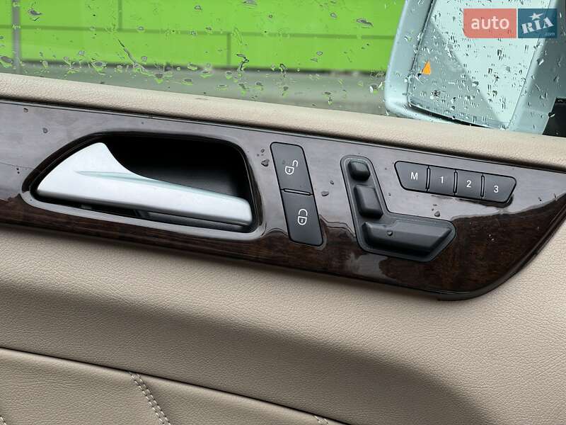 Позашляховик / Кросовер Mercedes-Benz GL-Class 2014 в Києві