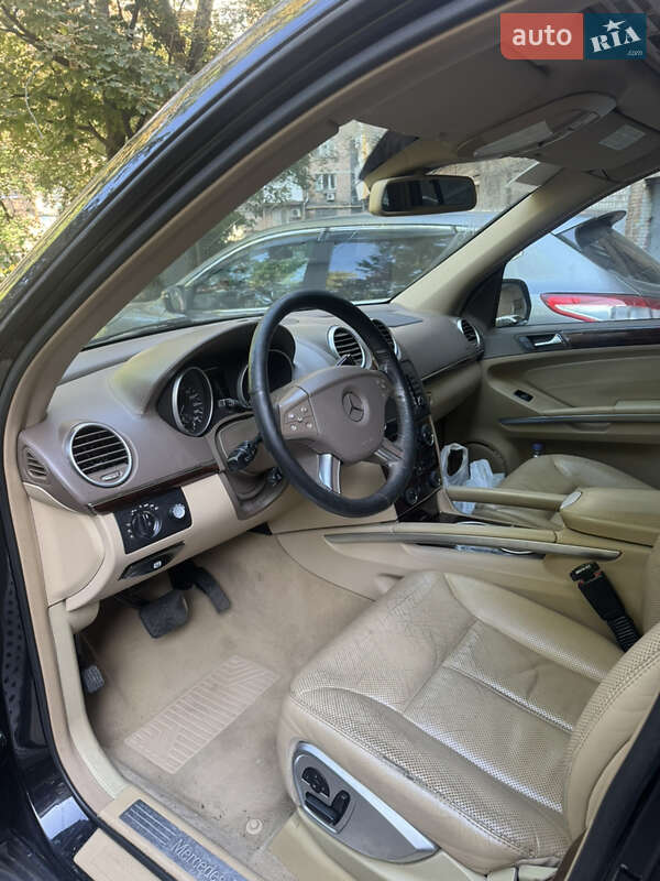Внедорожник / Кроссовер Mercedes-Benz GL-Class 2008 в Киеве фото 4 Внедорожник / Кроссовер Mercedes-Benz GL-Class 2008 в Киеве