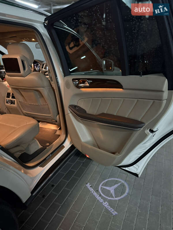 Позашляховик / Кросовер Mercedes-Benz GL-Class 2012 в Києві